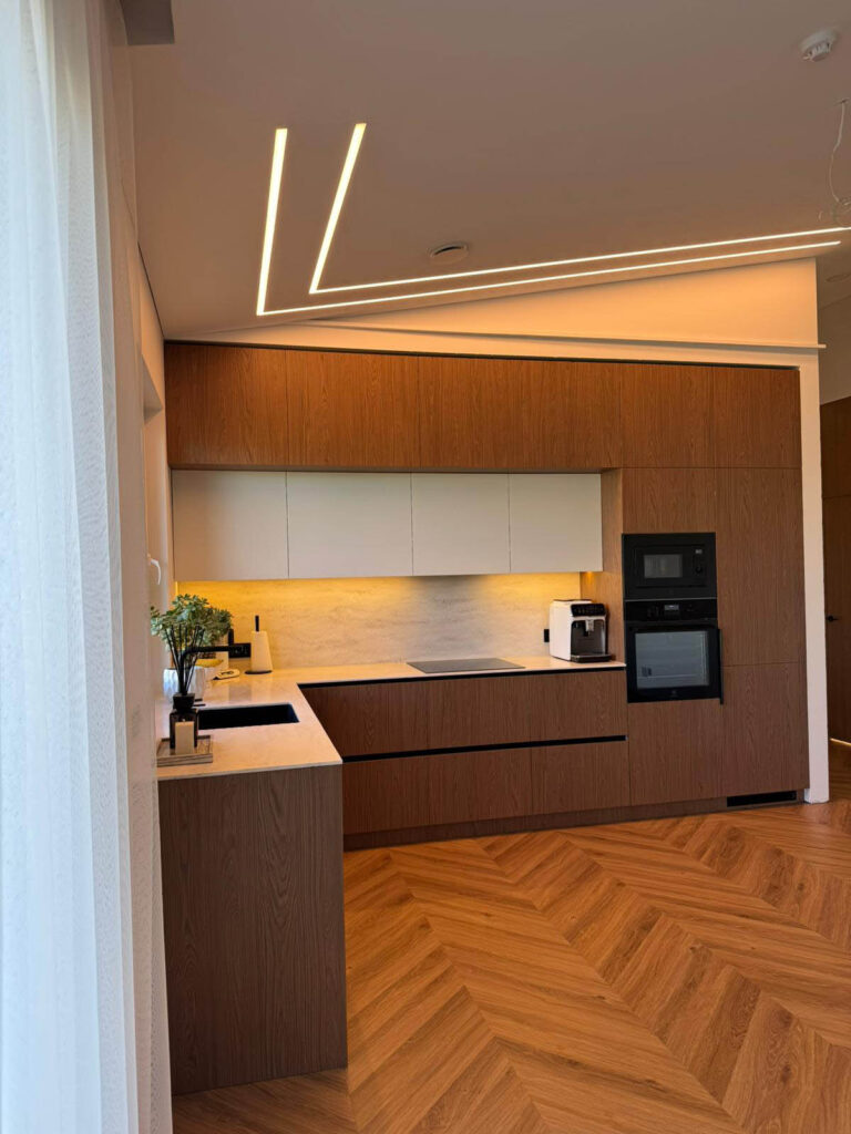 Virtuvės interjero sprendimai-V06