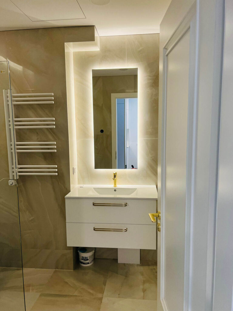 Vonios ir WC kambario interjero sprendimai-05