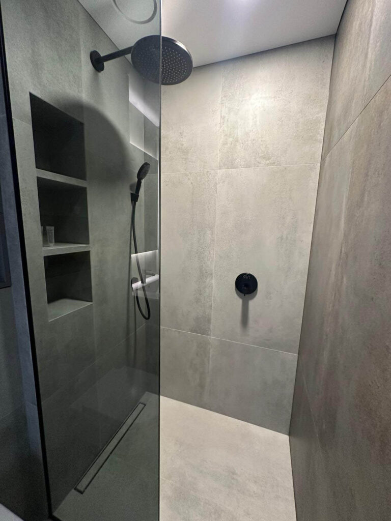 Vonios ir WC kambario interjero sprendimai-07